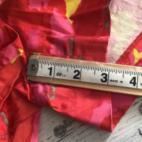 Loft Bright Floral Print Petite Shorts 4P - Picture 7 of 9